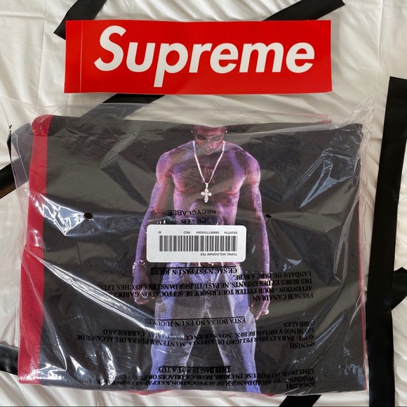 Supreme Tupac Red Shirt SS20 sz. Medium - Picture 3 of 5